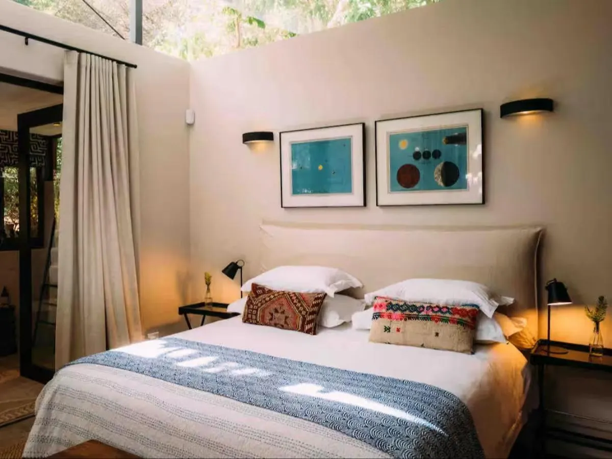 Phakalane Retreat Bed & Breakfast Hout Bay South Africa