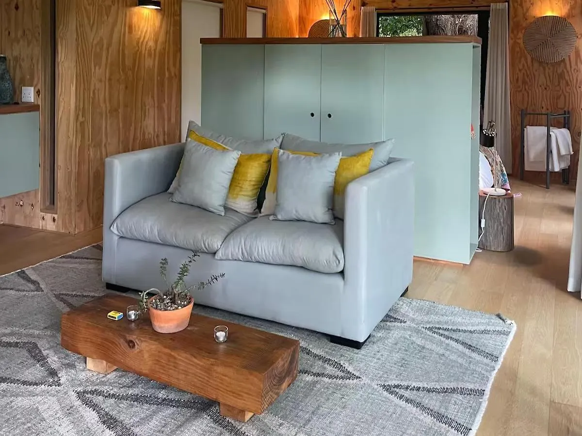 Phakalane Retreat Bed & Breakfast Hout Bay
