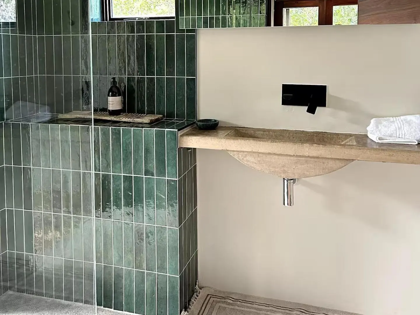 Phakalane Retreat Bed & Breakfast Hout Bay